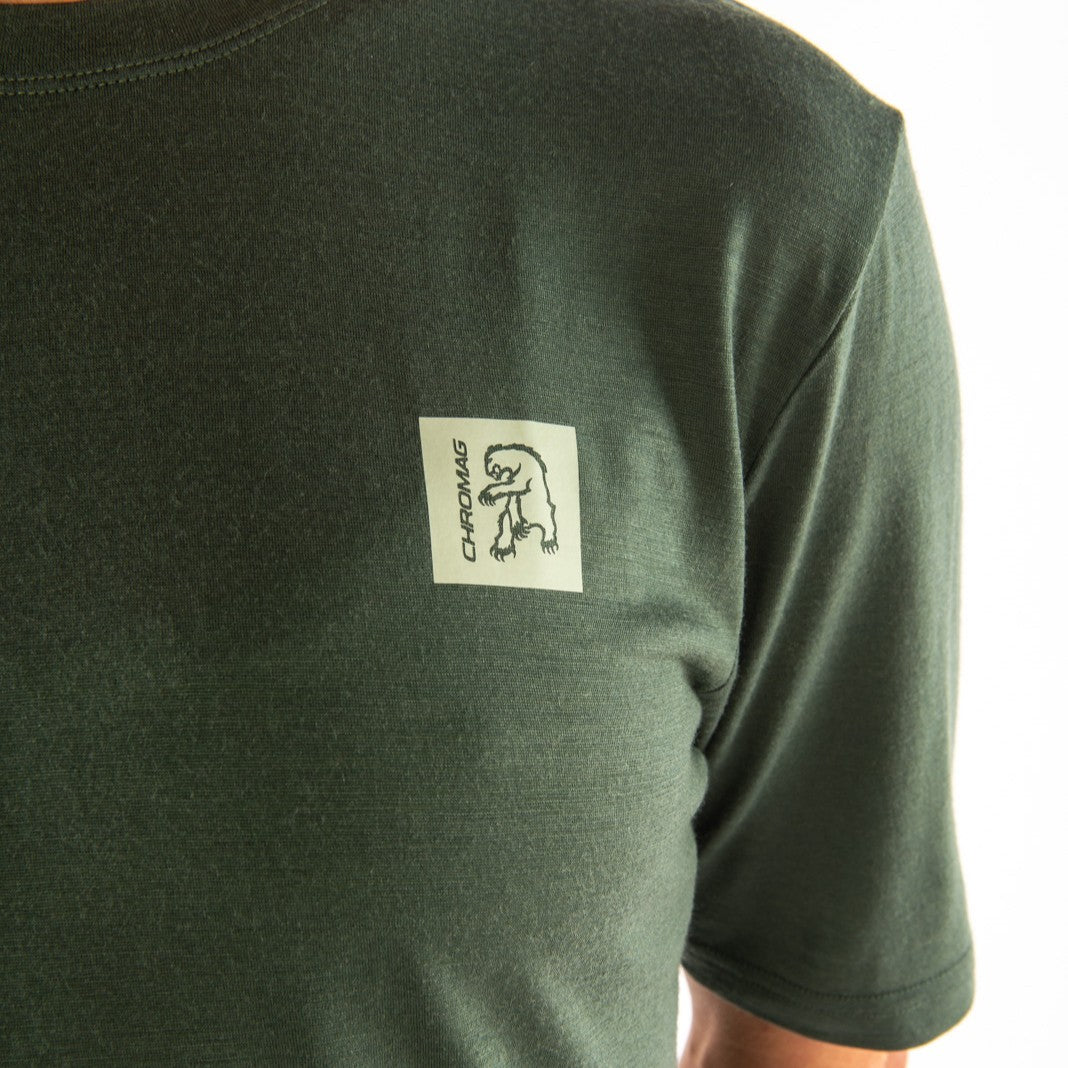 The model is 5' 8" wearing size Medium.