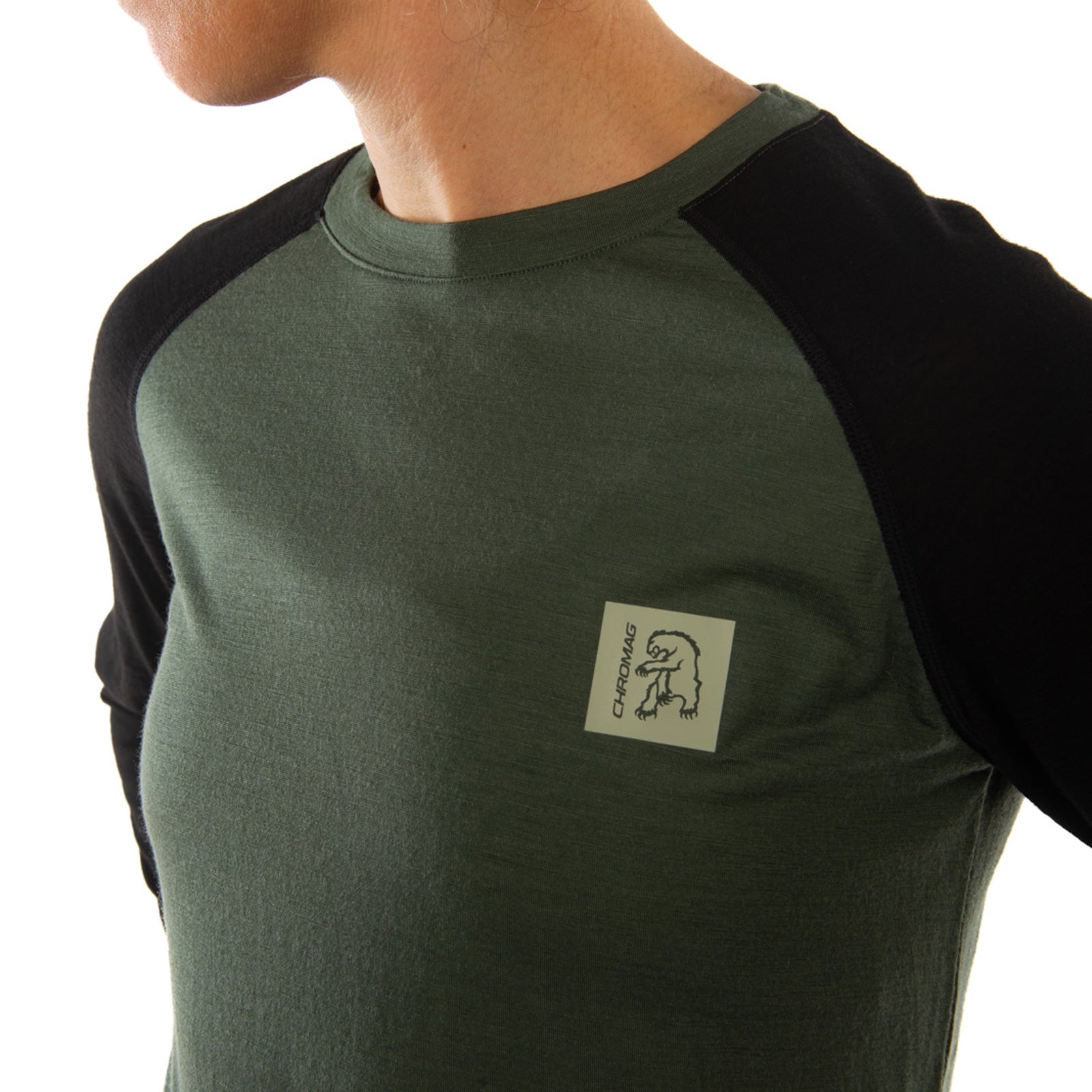 The model is 5' 8" wearing size Medium.